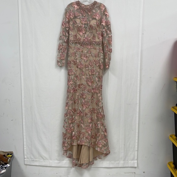 Mac Duggal Floral Appliqué Trumpet Gown - Picture 4 of 13